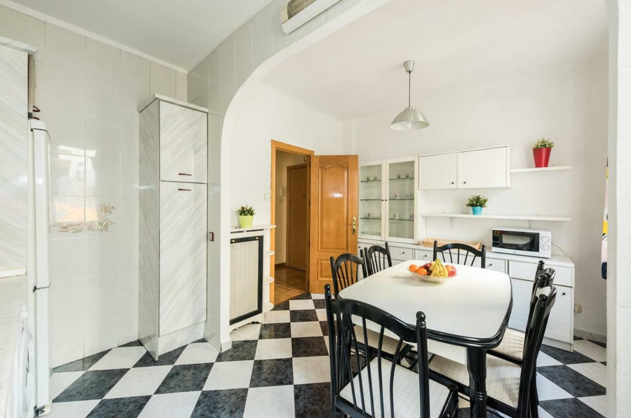 Ever House Atocha Мадрид Экстерьер фото